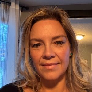 Meet your Posher, Leanne